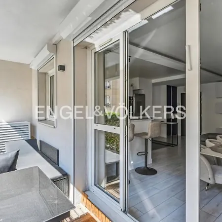 Entier : * Levallois-Perret